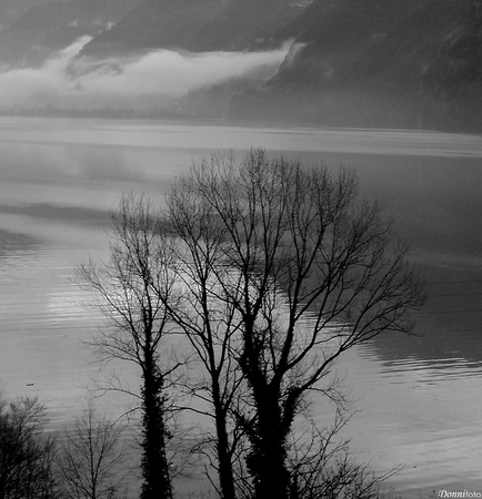 Giornata plumbea sul lago d'Idro